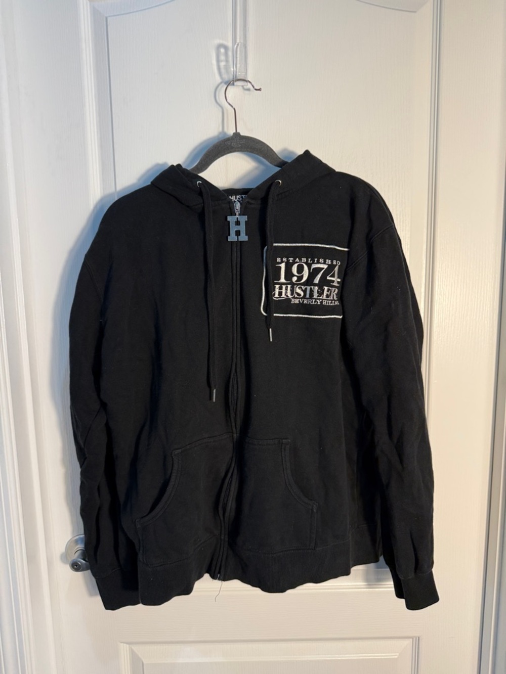 Hustler Beverly Hills Y2k Black Zip-Up Hoodie with 1974 Patch Sz XL